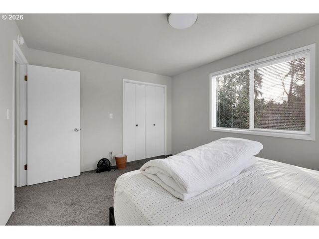 2953 W 15TH Ave, Eugene, OR 97402