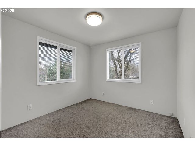 2953 W 15TH Ave, Eugene, OR 97402