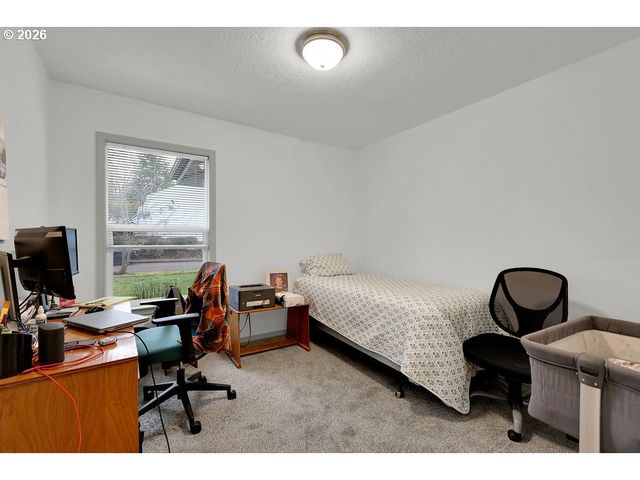 2953 W 15TH Ave, Eugene, OR 97402