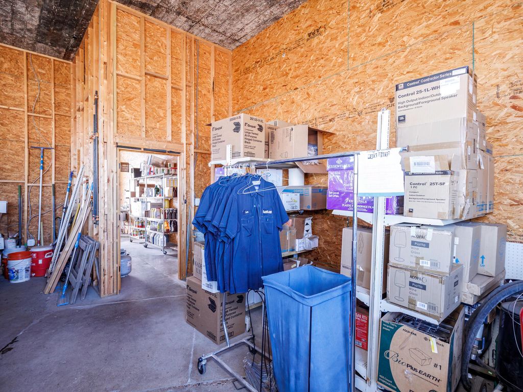 Image 42 of property listing at 420 S Commercial Avenue, Coleman, TX 76834