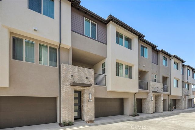 1968 Via De La Luna, Placentia, CA 92870