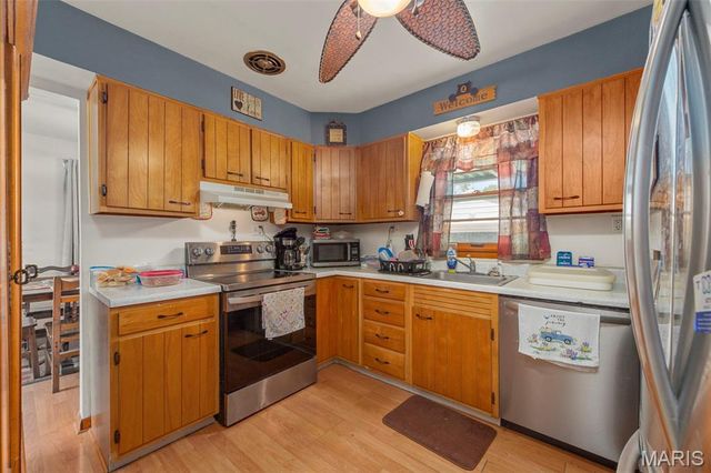 10835 Mallory Drive, St Louis, MO 63123
