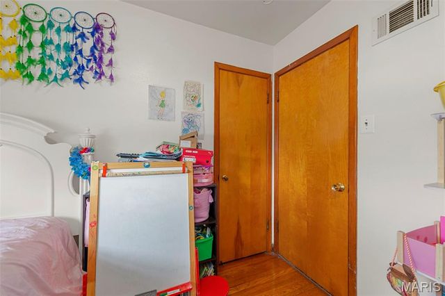 10835 Mallory Drive, St Louis, MO 63123