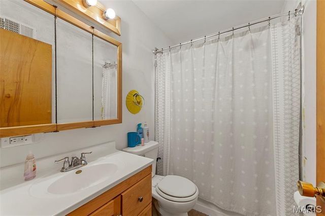 10835 Mallory Drive, St Louis, MO 63123