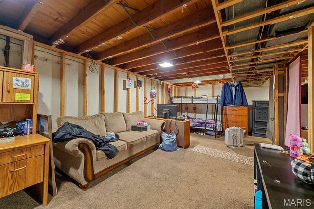 10835 Mallory Drive, St Louis, MO 63123