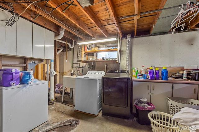 10835 Mallory Drive, St Louis, MO 63123