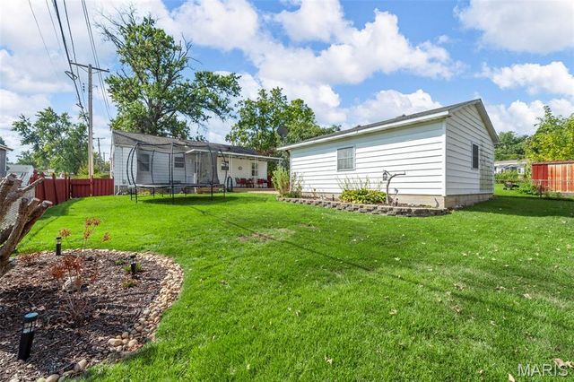 10835 Mallory Drive, St Louis, MO 63123