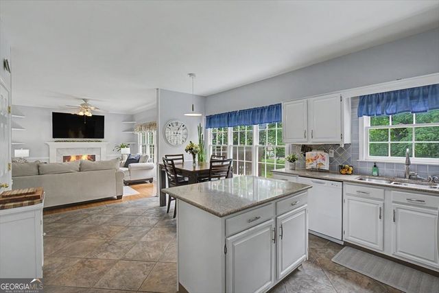 609 Adam Circle, Woodstock, GA 30188