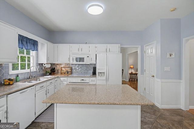 609 Adam Circle, Woodstock, GA 30188