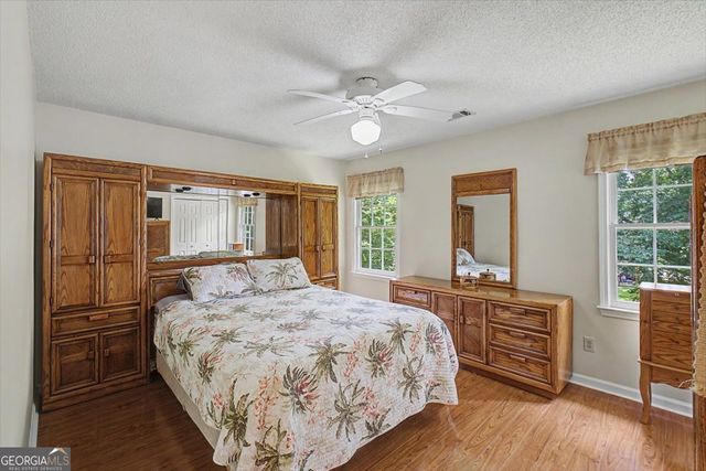 609 Adam Circle, Woodstock, GA 30188