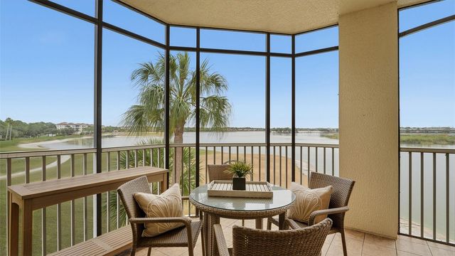 6340 WATERCREST WAY 301, Lakewood Ranch, FL 34202