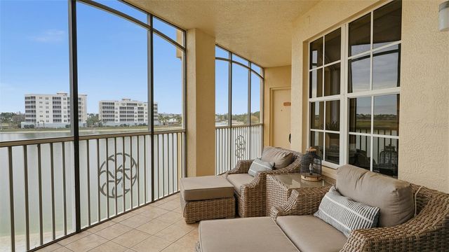 6340 WATERCREST WAY 301, Lakewood Ranch, FL 34202