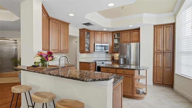 6340 WATERCREST WAY 301, Lakewood Ranch, FL 34202