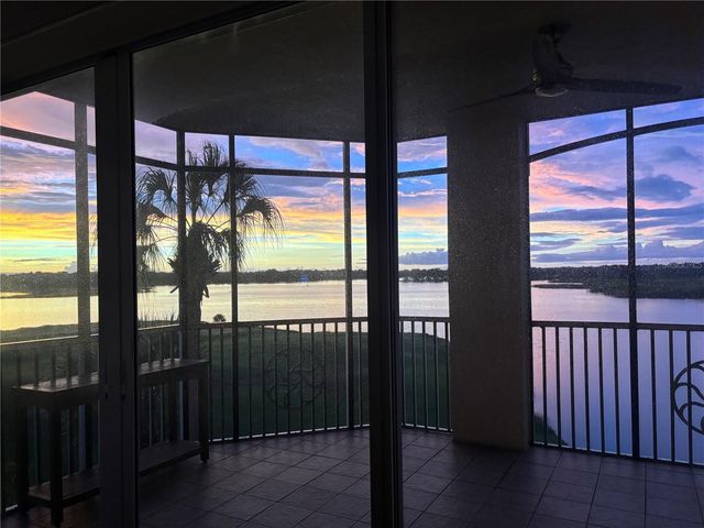 6340 WATERCREST WAY 301, Lakewood Ranch, FL 34202