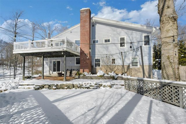 30 Highclere Lane, Valhalla, NY 10595