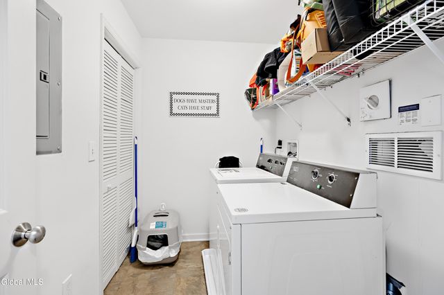 1002 Grayson Place, Glenville, NY 12302