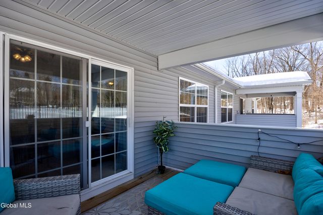 1002 Grayson Place, Glenville, NY 12302