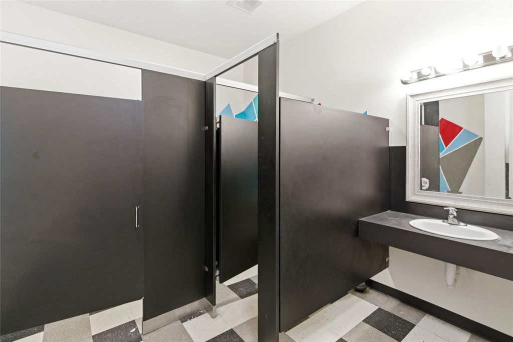 307 Nucleus Avenue, Columbia Falls, MT 59912 photo 8