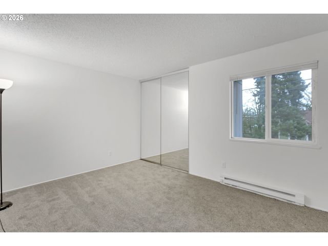 718 9TH St, Oregon City, OR 97045