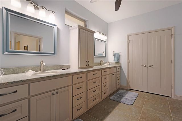 192 Dove Canyon Drive, Gordonville, TX 76245