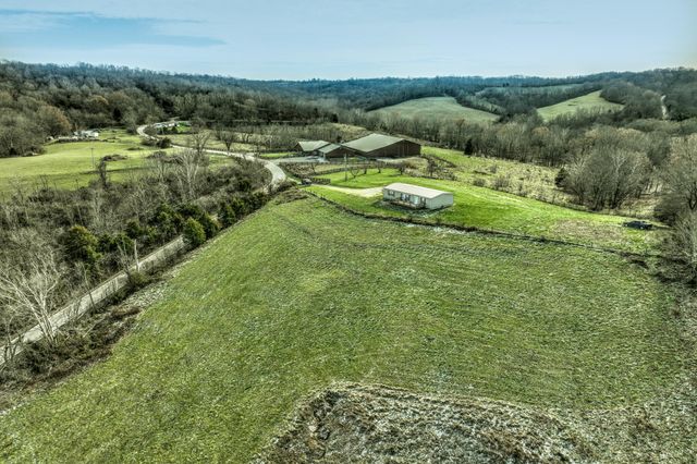 385 Mosby Creek Road, Sparta, KY 41086