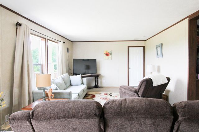 385 Mosby Creek Road, Sparta, KY 41086