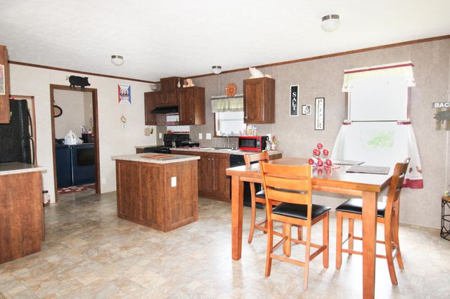 385 Mosby Creek Road, Sparta, KY 41086