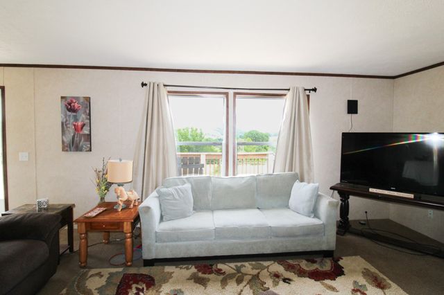 385 Mosby Creek Road, Sparta, KY 41086