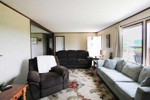 385 Mosby Creek Road, Sparta, KY 41086