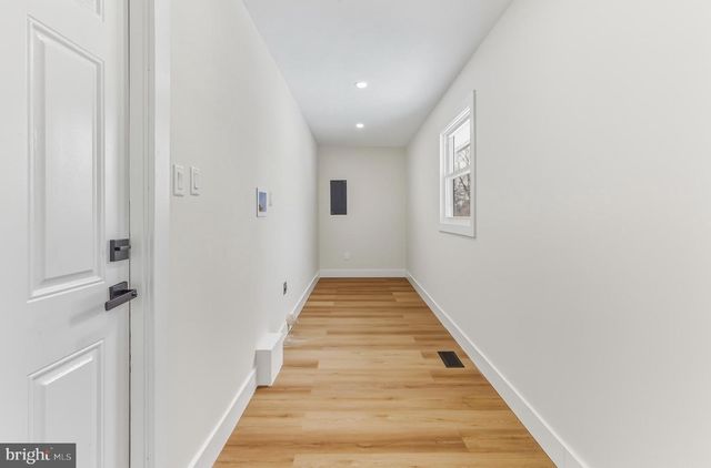 28 COUNTRY CLUB RD, Willingboro, NJ 08046