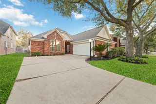 3323 Shadowfern Drive, Houston, TX 77082