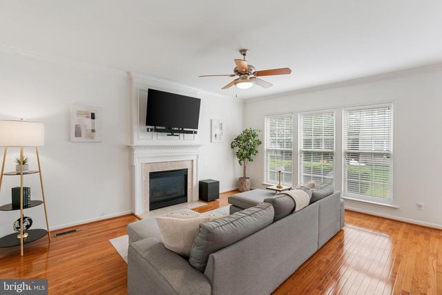 6009 SMOOTH STONE PL, Haymarket, VA 20169