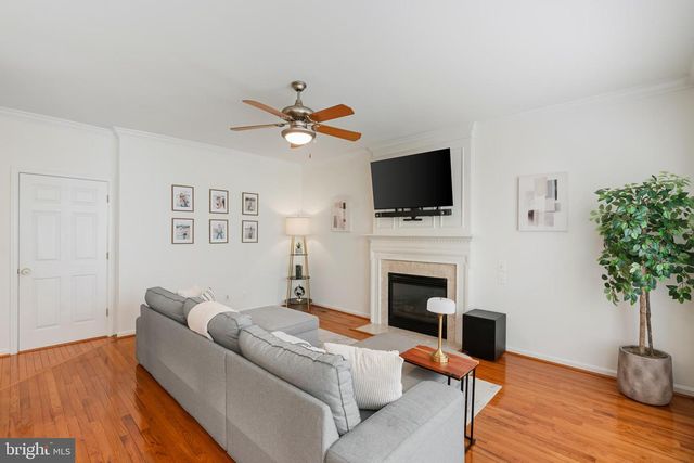 6009 SMOOTH STONE PL, Haymarket, VA 20169