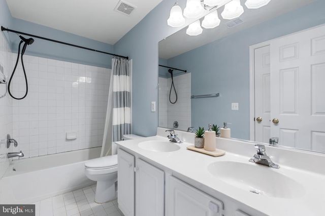 6009 SMOOTH STONE PL, Haymarket, VA 20169