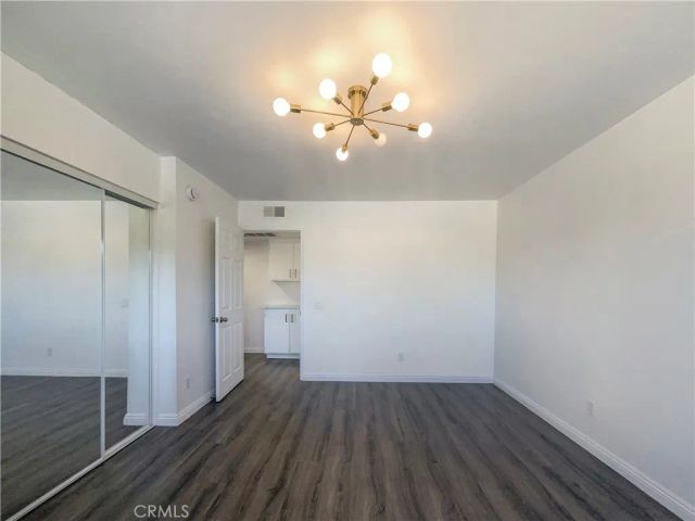 14735 Victory, Van Nuys, CA 91411
