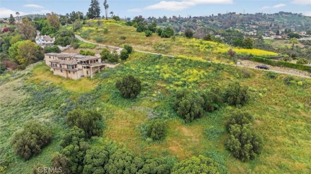 948 Picaacho, La Habra Heights, CA 90631
