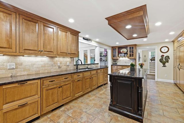 236 Bridle Path, North Andover, MA 01845