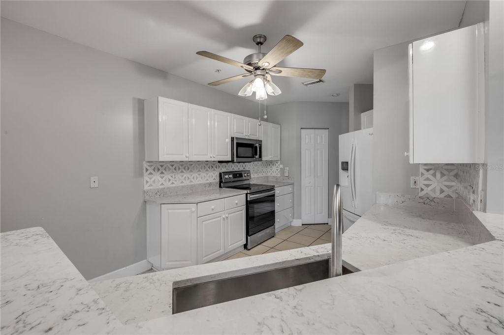 Image 13 of property listing at 415 BOUCHELLE DRIVE, New Smyrna Beach, FL 32169