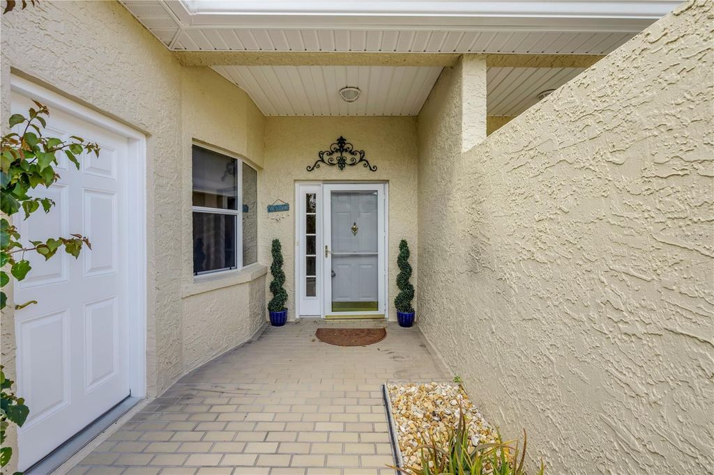 Image 5 of property listing at 415 BOUCHELLE DRIVE, New Smyrna Beach, FL 32169