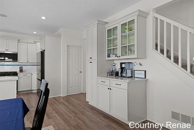 7730 Broadview Drive, Caledonia, MI 49316
