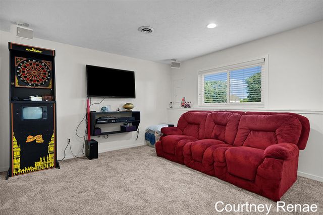 7730 Broadview Drive, Caledonia, MI 49316