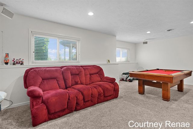 7730 Broadview Drive, Caledonia, MI 49316