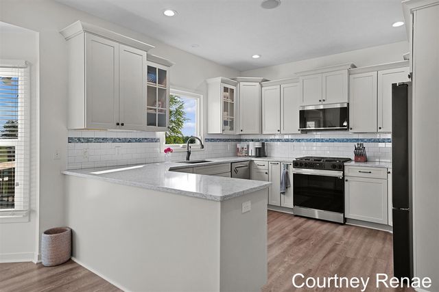 7730 Broadview Drive, Caledonia, MI 49316