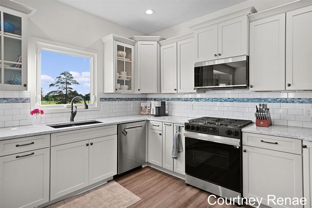 7730 Broadview Drive, Caledonia, MI 49316