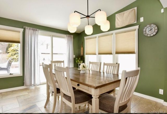 320 Roosevelt Avenue, Massapequa Park, NY 11762