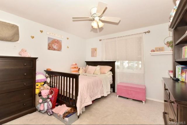 320 Roosevelt Avenue, Massapequa Park, NY 11762