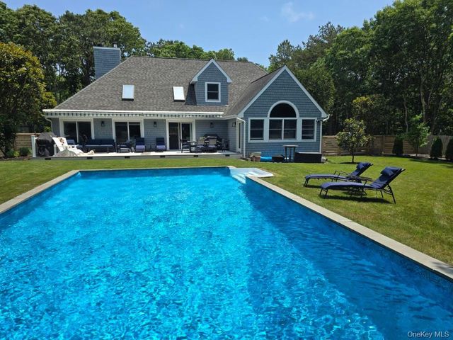 3 Bennett Drive, East Quogue, NY 11942