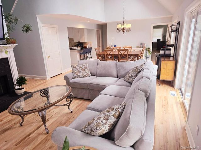3 Bennett Drive, East Quogue, NY 11942