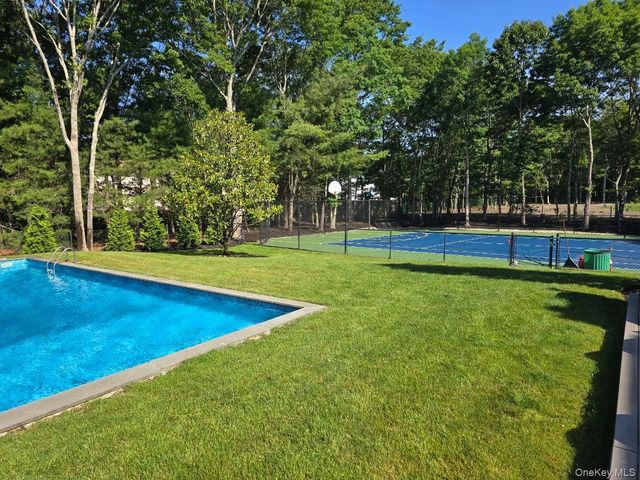 3 Bennett Drive, East Quogue, NY 11942