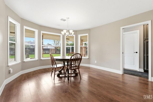 13201 Meacham Road, Bakersfield, CA 93314